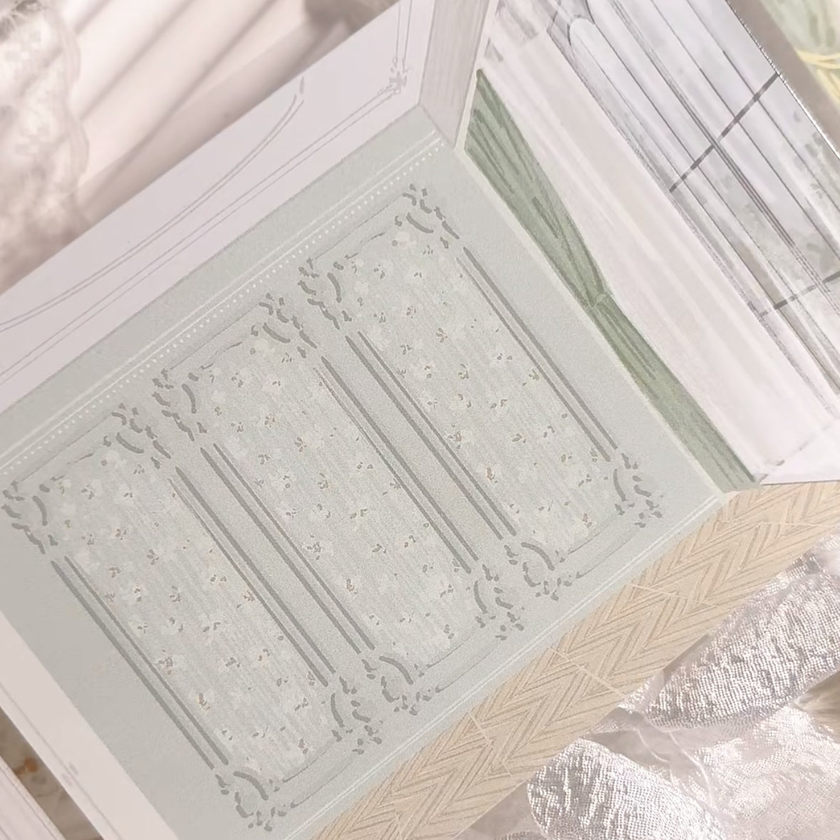 Bare Wall Fable decorative tape with a pearl shimmer finish