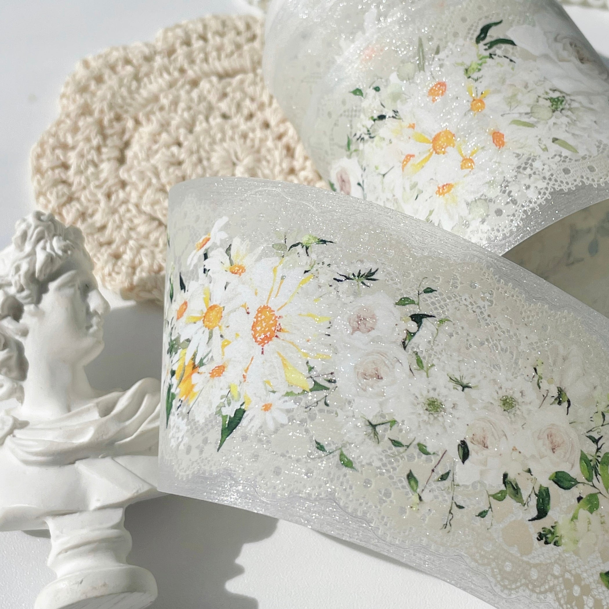 Pre-cut Petals en Blanc Wide PET Tape